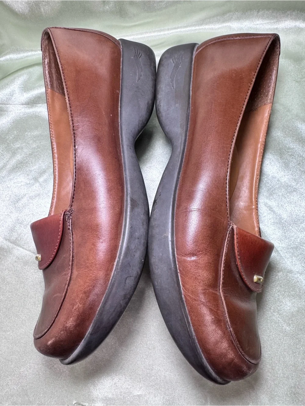 Dansko Deserii Leather Comfort Loafer in Brown size 40